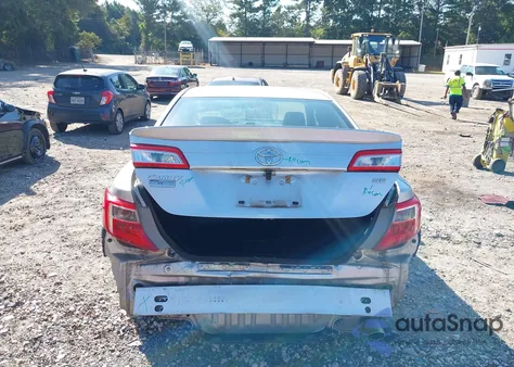 2012 Toyota Camry Se z USA, uszkodzony, nr VIN 4T1BF1FK8CU186210